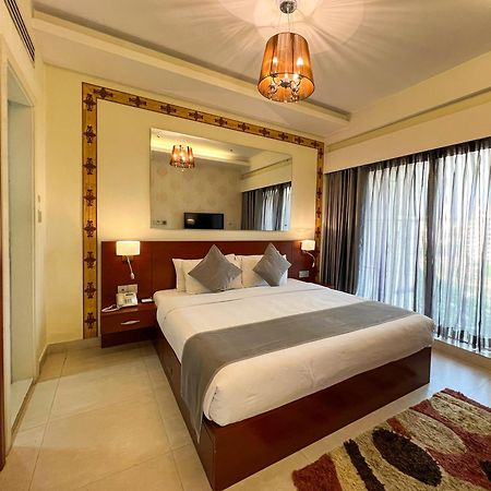 Coventina Lake Suites Dhaka Esterno foto