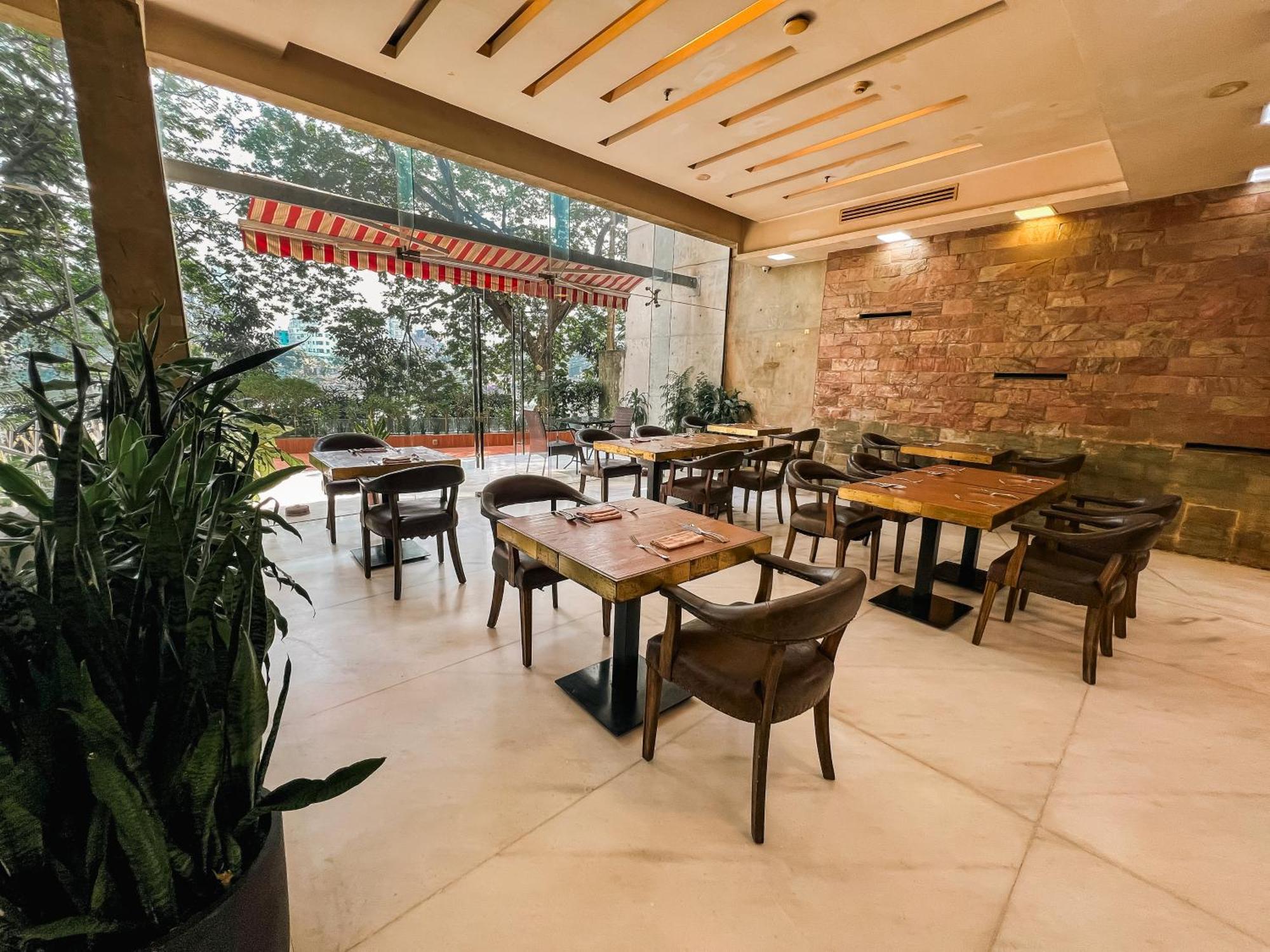 Coventina Lake Suites Dhaka Esterno foto