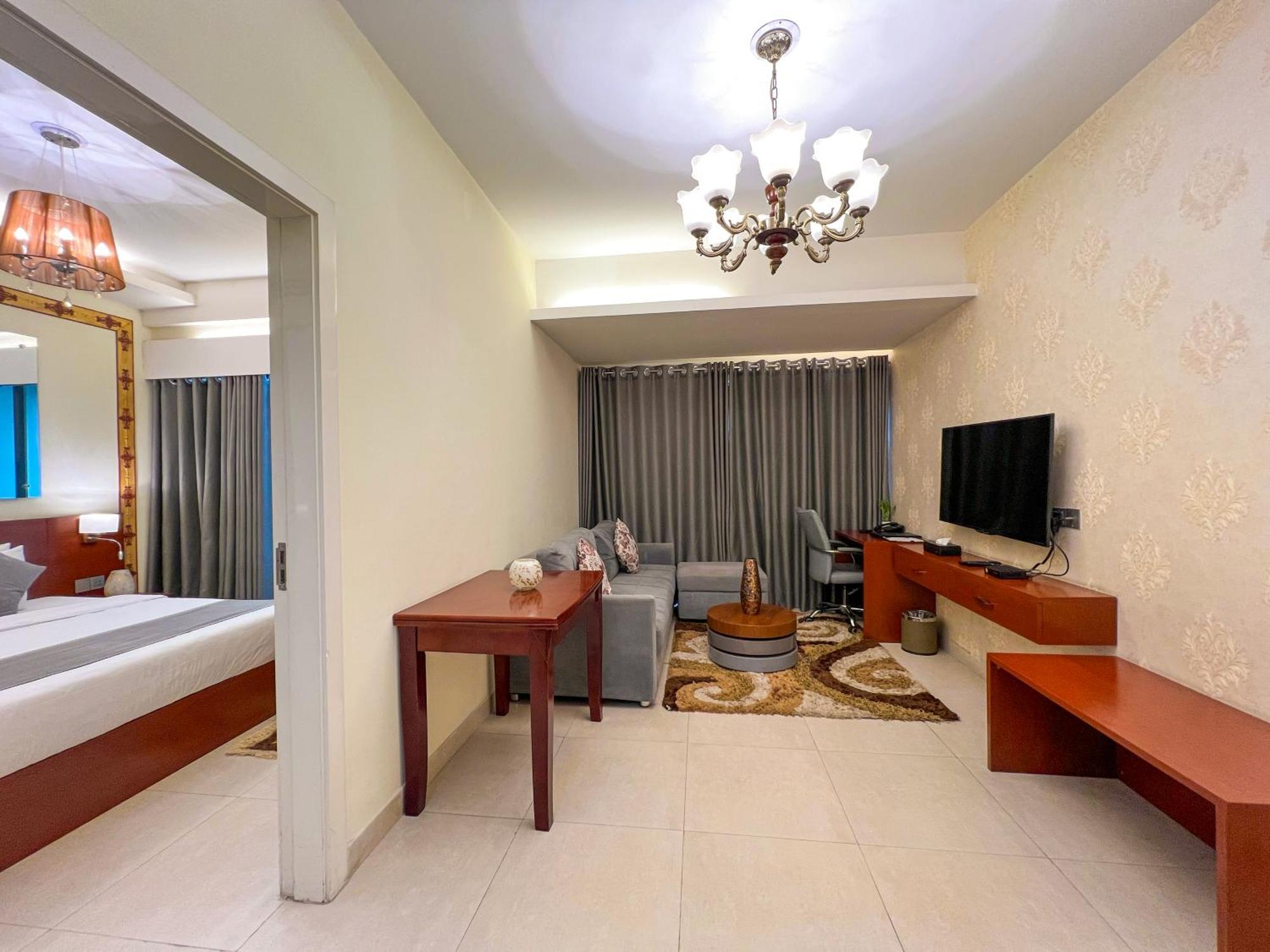 Coventina Lake Suites Dhaka Esterno foto