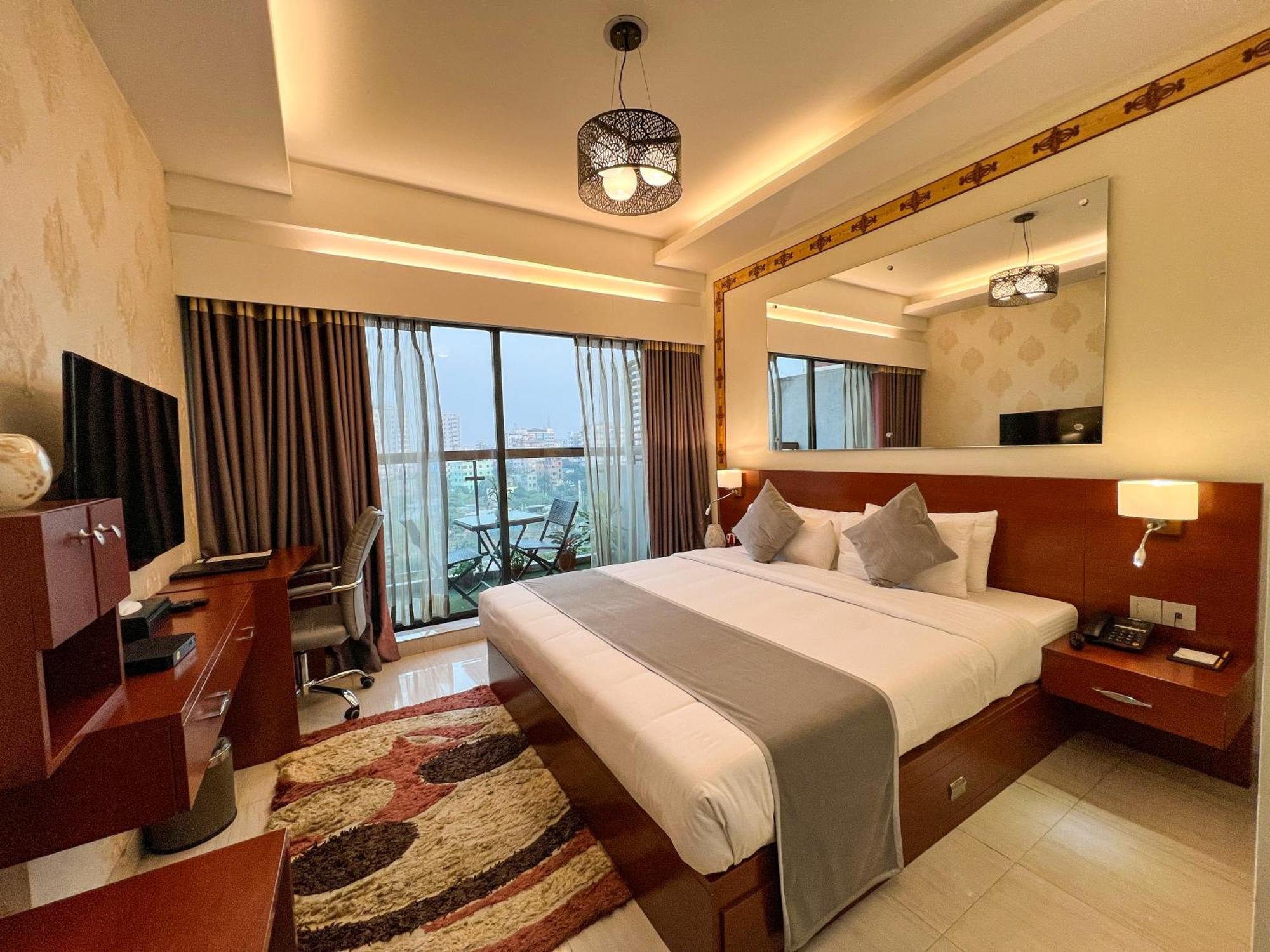 Coventina Lake Suites Dhaka Esterno foto