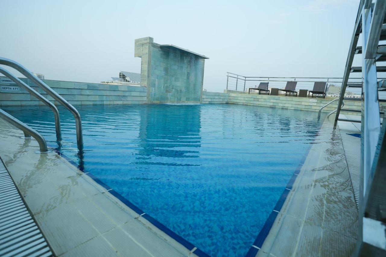Coventina Lake Suites Dhaka Esterno foto