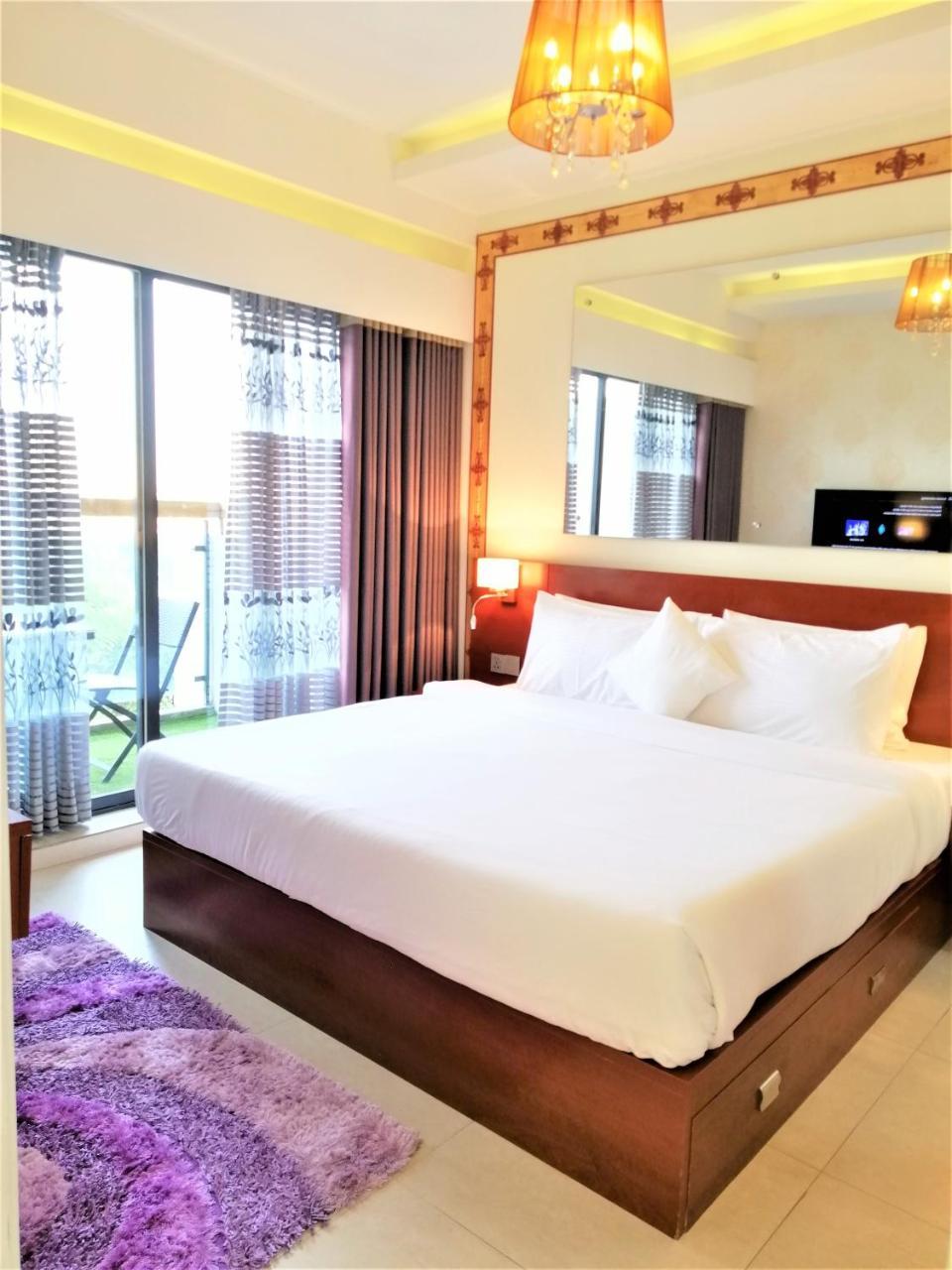 Coventina Lake Suites Dhaka Esterno foto